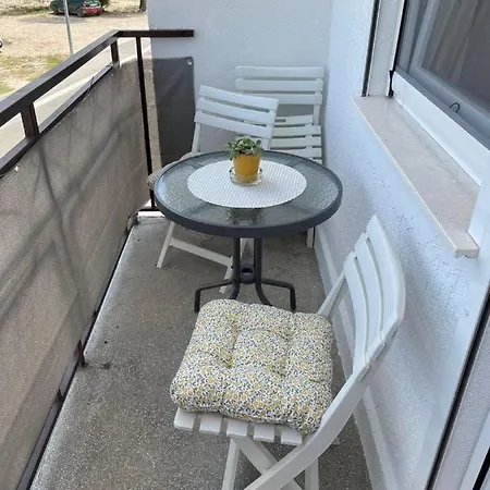 Luka Apartman Jadrtovac