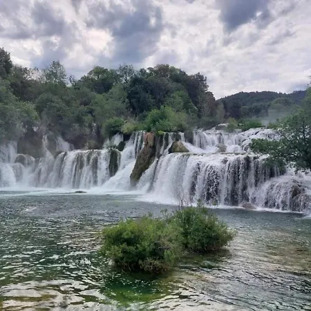 Apartamento Luka Jadrtovac