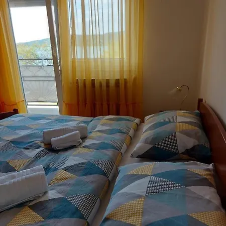 Luka Apartman